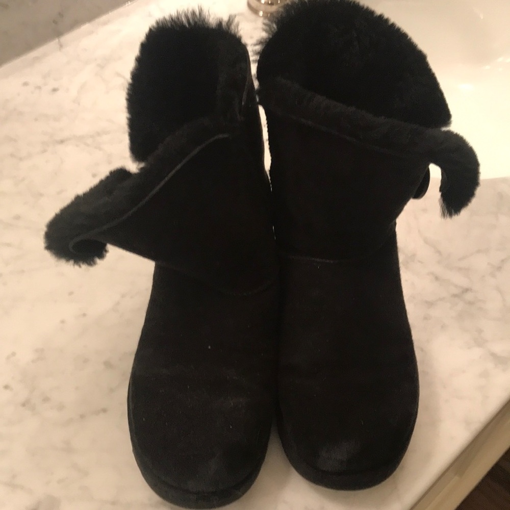 UGG womens Bailey Button Boots size 8, black